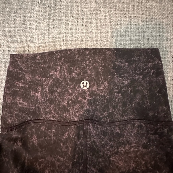 Lululemon Wunder Train HR Crop ‘21 - Picture 2 of 5